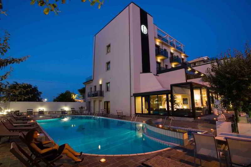 Ferretti Beach Hotel Rimini Luaran gambar